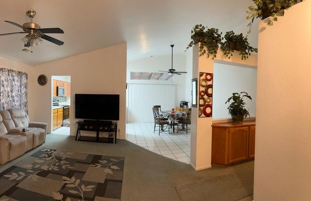 9873 Ferrel Ct, Delhi, CA 95315