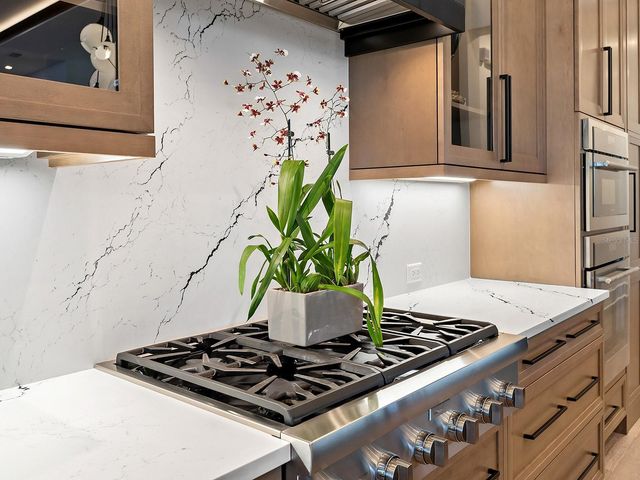 7958 OUTBOARD DRIVE, Sarasota, FL 34240