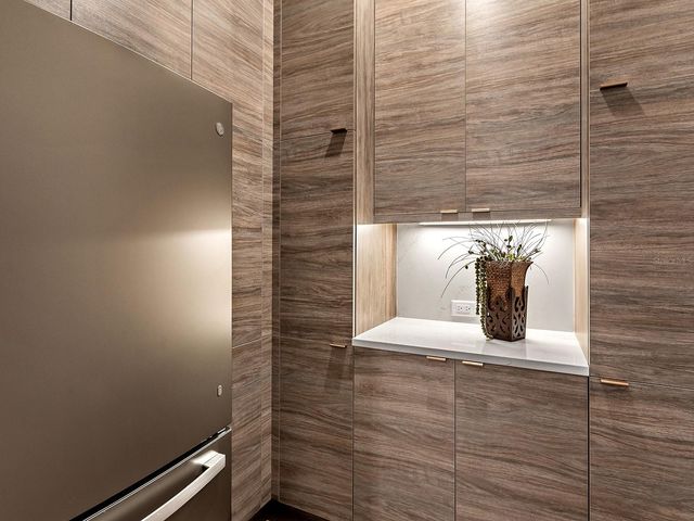 7958 OUTBOARD DRIVE, Sarasota, FL 34240