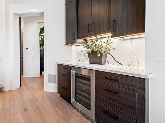 7958 OUTBOARD DRIVE, Sarasota, FL 34240