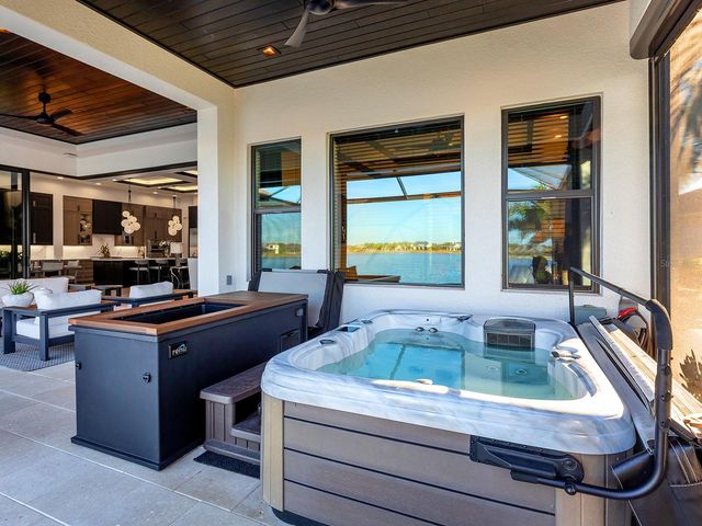 7958 OUTBOARD DRIVE, Sarasota, FL 34240