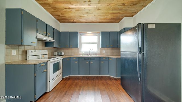 216 E Milton Avenue, Lafayette, LA 70508