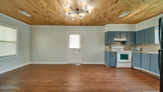 216 E Milton Avenue, Lafayette, LA 70508