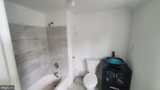 2708 LEHMAN ST, Chester, PA 19013