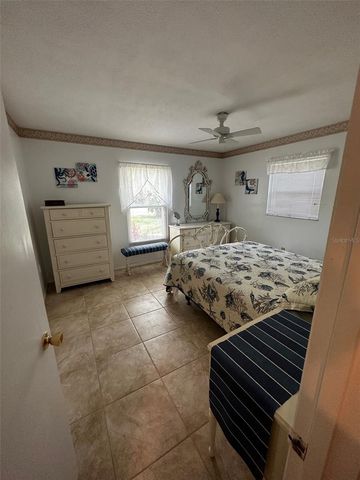 2425 DOUD STREET, Sarasota, FL 34231