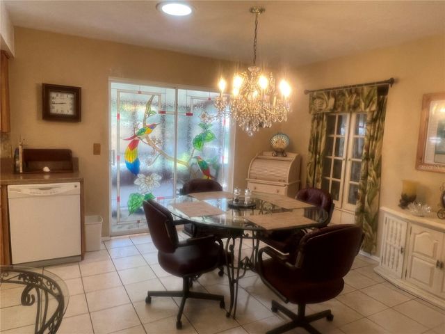 2425 DOUD STREET, Sarasota, FL 34231