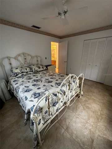 2425 DOUD STREET, Sarasota, FL 34231