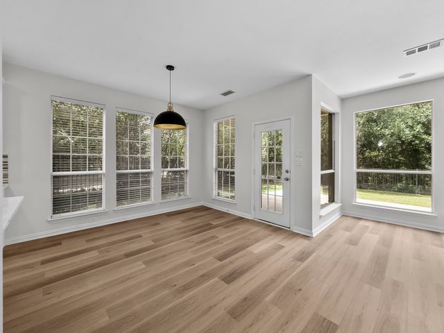 8207 Carter Street, Lantana, TX 76226