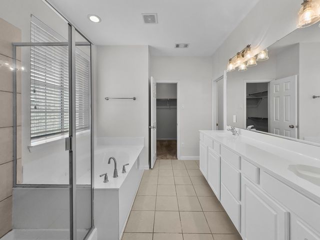 8207 Carter Street, Lantana, TX 76226
