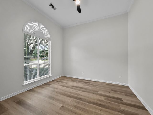 8207 Carter Street, Lantana, TX 76226