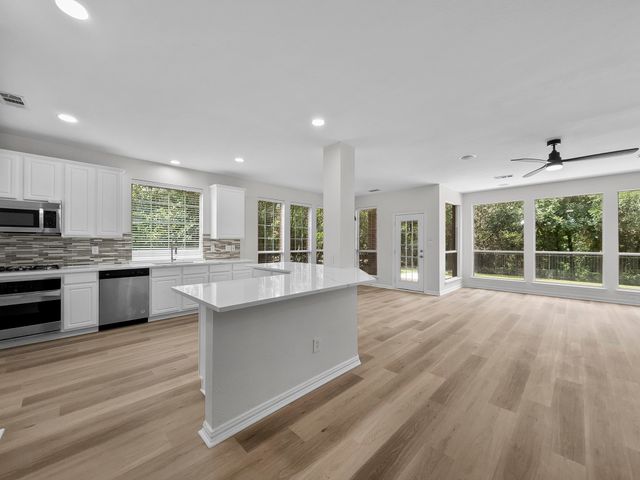 8207 Carter Street, Lantana, TX 76226