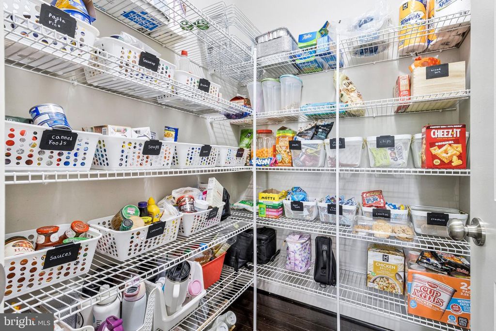 Image 16 of property listing at 2079 BAGPIPE LN, Waldorf, MD 20601