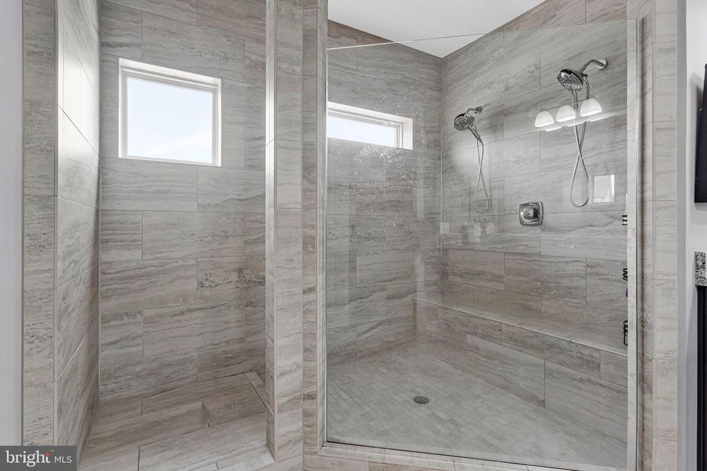 Image 28 of property listing at 2079 BAGPIPE LN, Waldorf, MD 20601