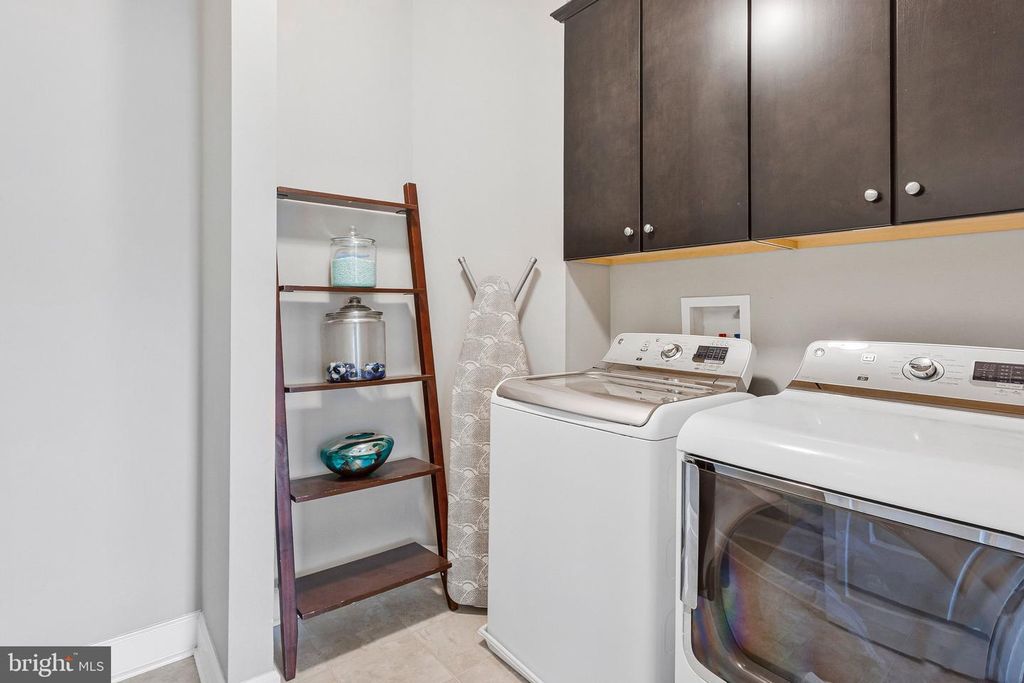 Image 34 of property listing at 2079 BAGPIPE LN, Waldorf, MD 20601