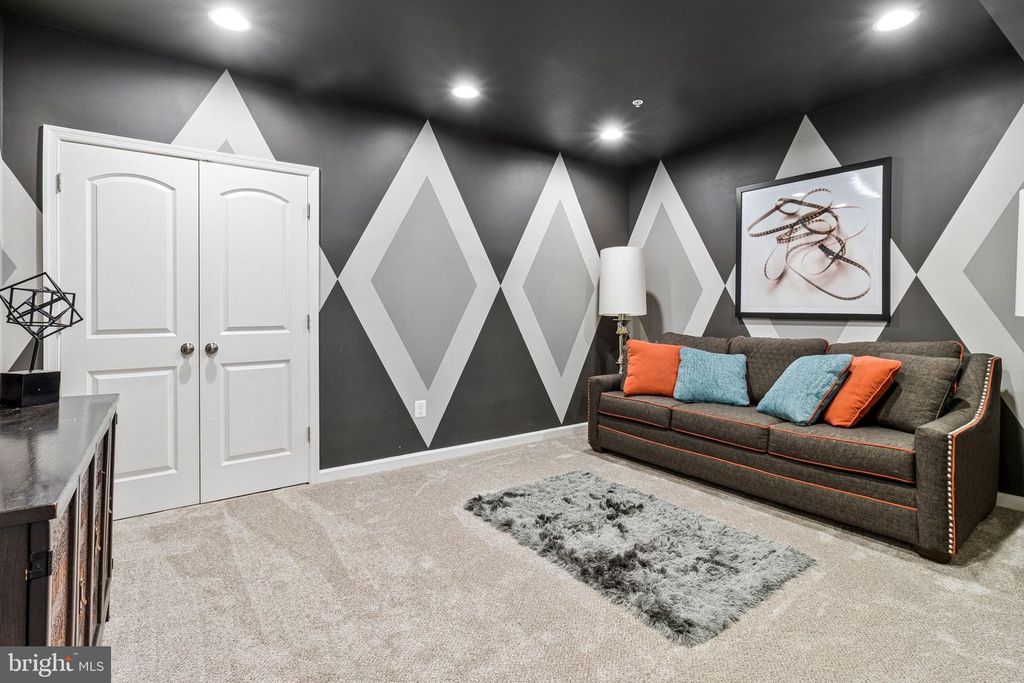 Image 37 of property listing at 2079 BAGPIPE LN, Waldorf, MD 20601