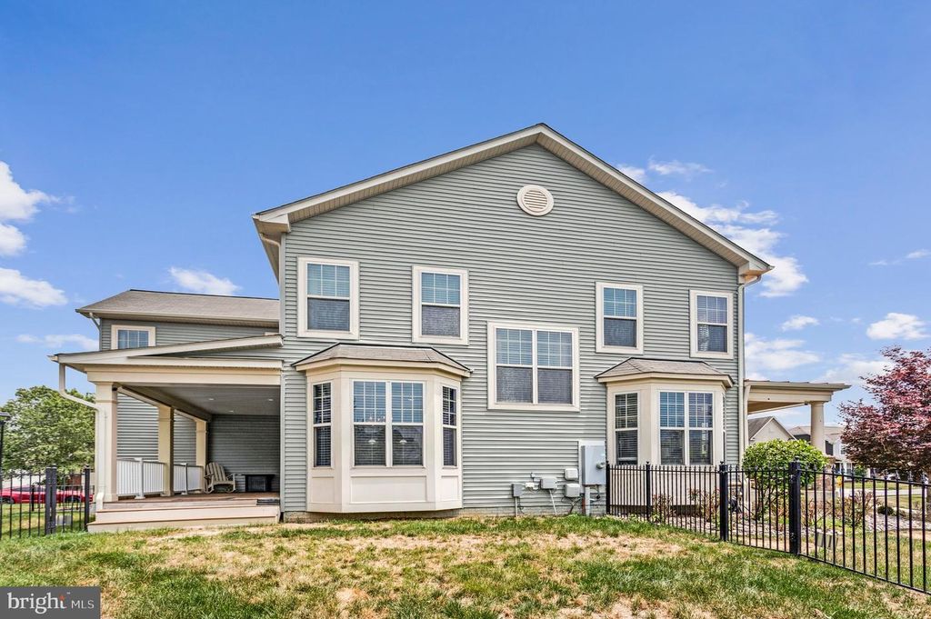 Image 48 of property listing at 2079 BAGPIPE LN, Waldorf, MD 20601