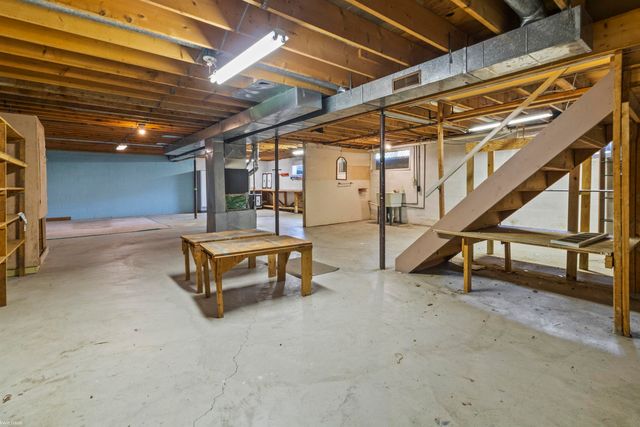 1691 McBrady Street, Port Huron, MI 48060