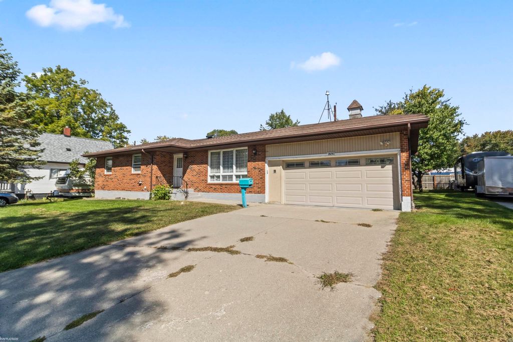 1691 McBrady Street, Port Huron, MI 48060