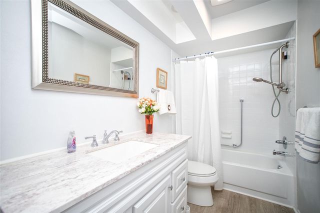 1647 BENTLEY COURT, Palm Harbor, FL 34684