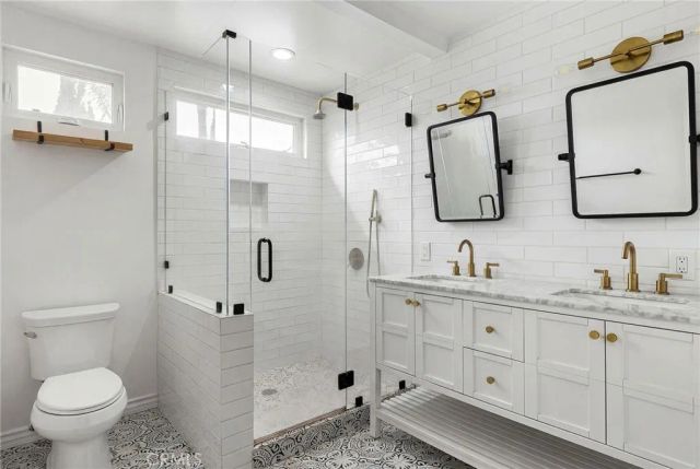 860 N Grand Street, Orange, CA 92867