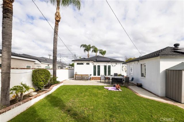 860 N Grand Street, Orange, CA 92867