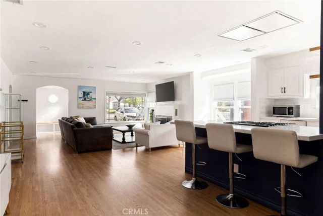 860 N Grand Street, Orange, CA 92867