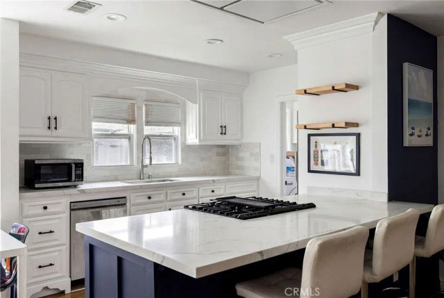 860 N Grand Street, Orange, CA 92867