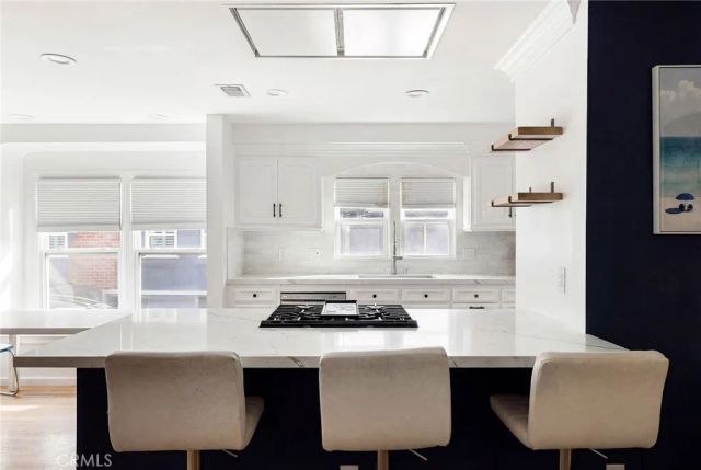 860 N Grand Street, Orange, CA 92867