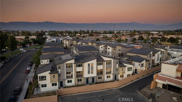 1122 Santo Antonio Drive, Colton, CA 92324