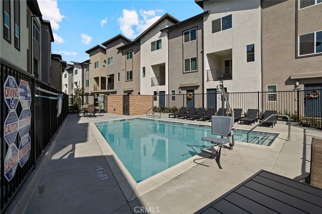 1122 Santo Antonio Drive, Colton, CA 92324