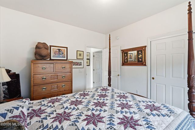 1731 W Placita De La Escalera, Sahuarita, AZ 85629