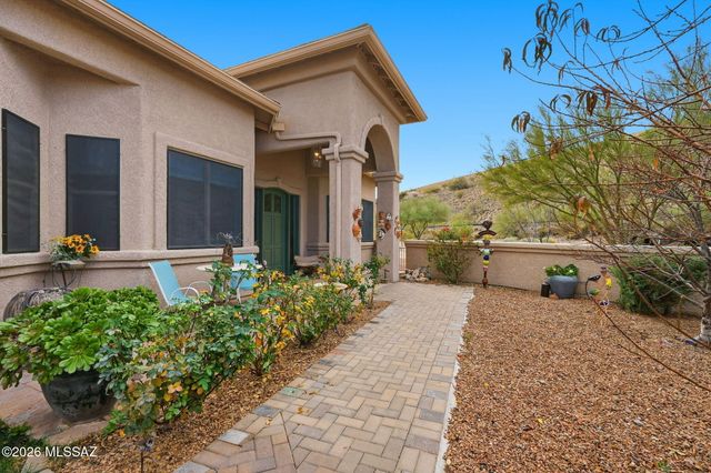 1731 W Placita De La Escalera, Sahuarita, AZ 85629