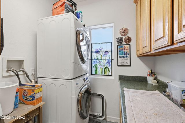 1731 W Placita De La Escalera, Sahuarita, AZ 85629