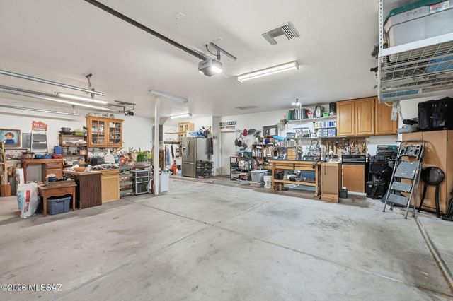 1731 W Placita De La Escalera, Sahuarita, AZ 85629