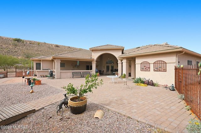 1731 W Placita De La Escalera, Sahuarita, AZ 85629