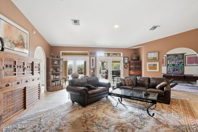 1731 W Placita De La Escalera, Sahuarita, AZ 85629