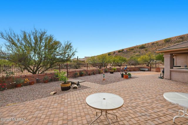 1731 W Placita De La Escalera, Sahuarita, AZ 85629