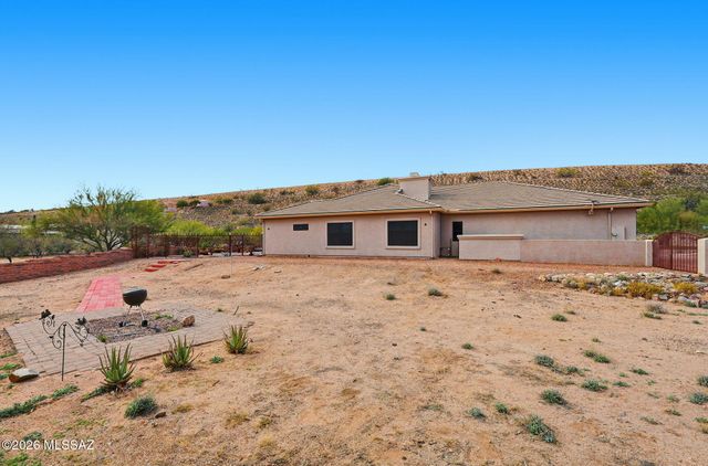 1731 W Placita De La Escalera, Sahuarita, AZ 85629
