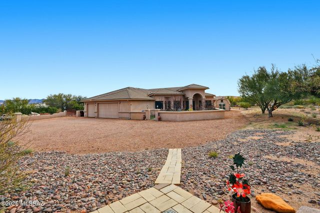 1731 W Placita De La Escalera, Sahuarita, AZ 85629
