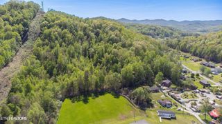 Morton Lane, Jellico, TN 37762