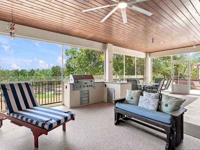 1711 Mountain Springs, Canyon Lake, TX 78133