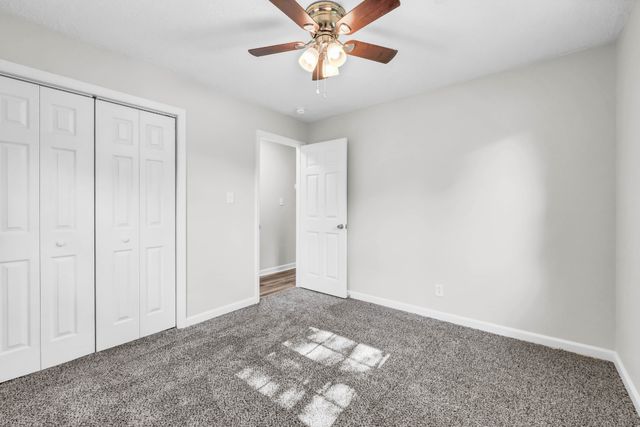 302 Plantation Dr, Clarksville, TN 37042