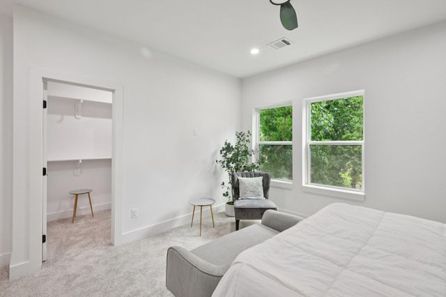 6739 Liverpool Street, Houston, TX 77021