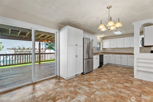 4051 S 38th Street, Tacoma, WA 98409