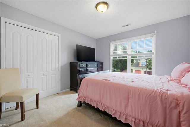 108 Lake Pointe DR, Newport News, VA 23603