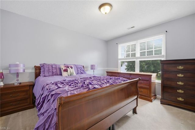 108 Lake Pointe DR, Newport News, VA 23603