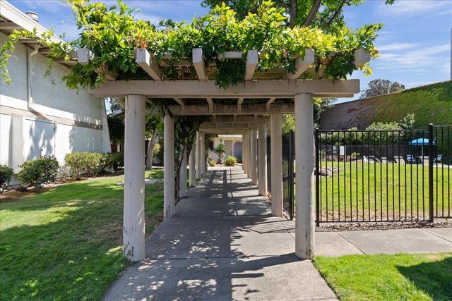 10385 Mary Avenue, Cupertino, CA 95014