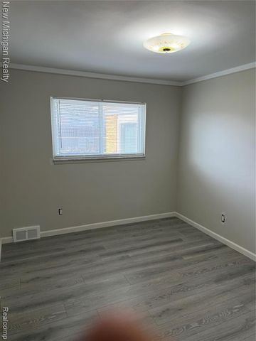 34551 Richard O Drive, Sterling Heights, MI 48310