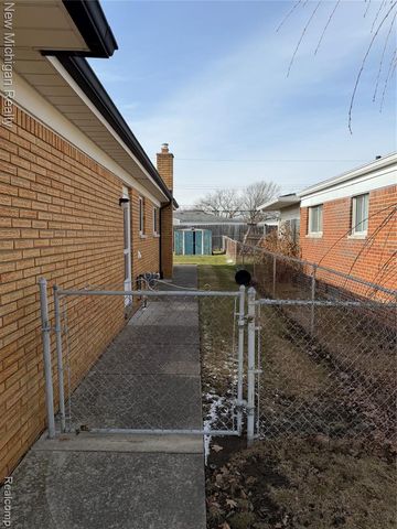 34551 Richard O Drive, Sterling Heights, MI 48310