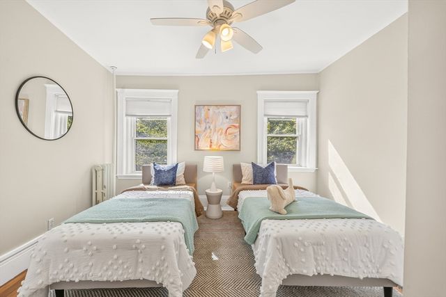 551 Brookline Ave 4, Brookline, MA 02445